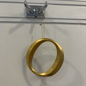 Letter O Gold Wall Decor Ornament